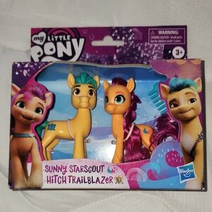 My Little Pony Sunny Starscout & Hitch Trailblazer Toy Set-NIB